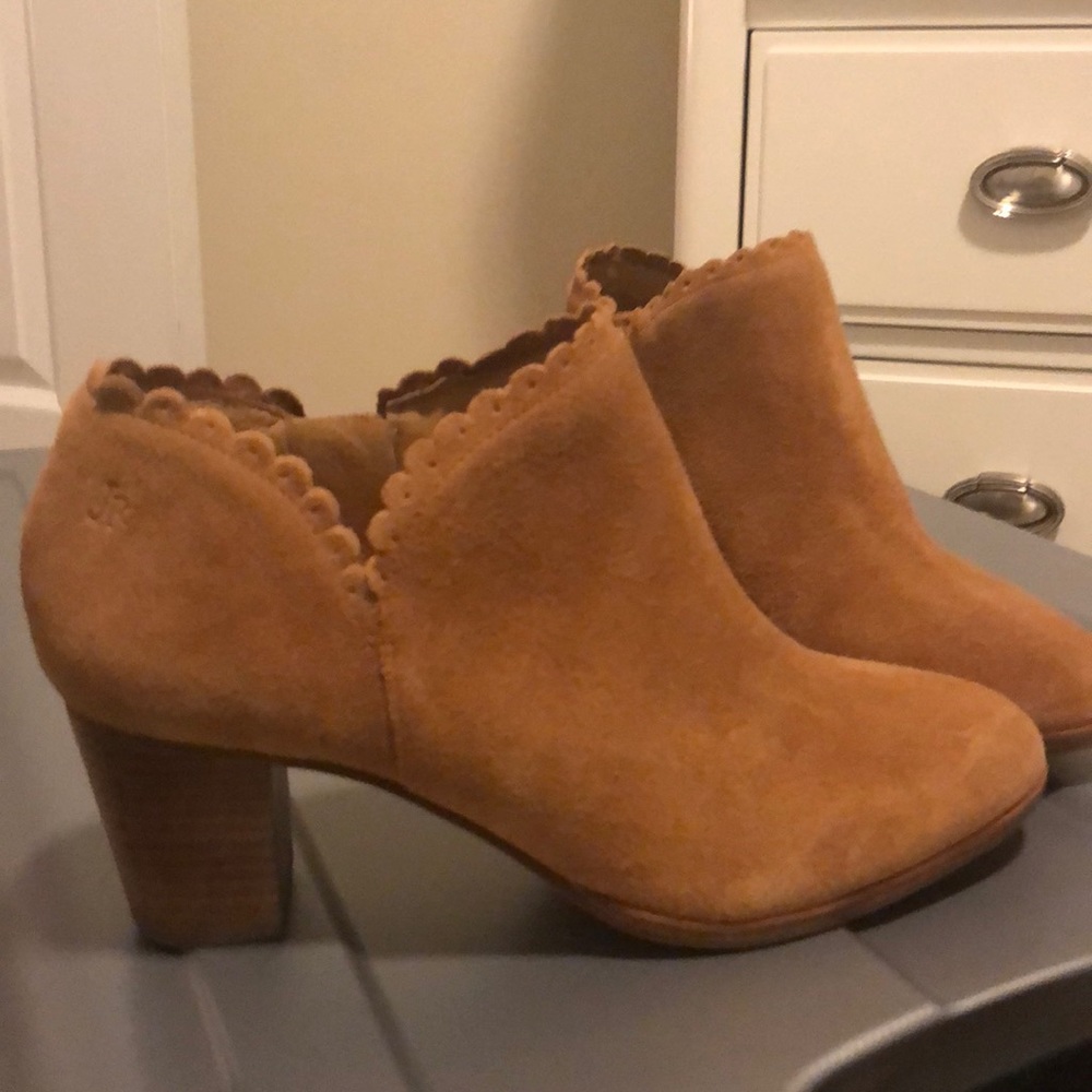 Brand New Jack Rogers Tan Booties Size 8